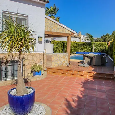 Susi - With Private Swimming Pool In Villa Moraira