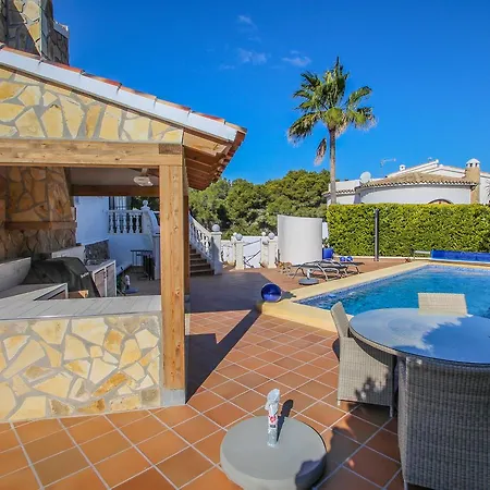 Susi - With Private Swimming Pool In Villa *