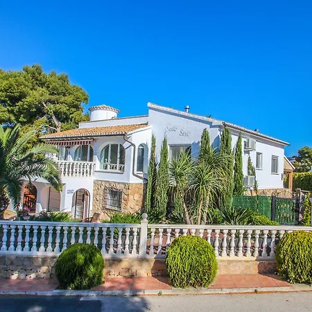 Susi - With Private Swimming Pool In Villa Moraira